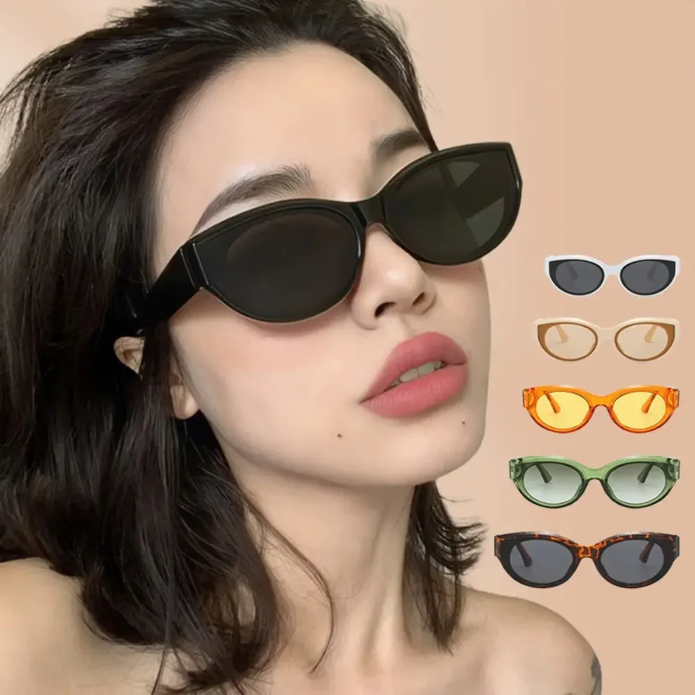 Vintage Fashion Brands - ヴィンテージキャットアイサングラス女性 Y2K ファッションブランドスクエアサングラス女性用シェード女性黒眼鏡
