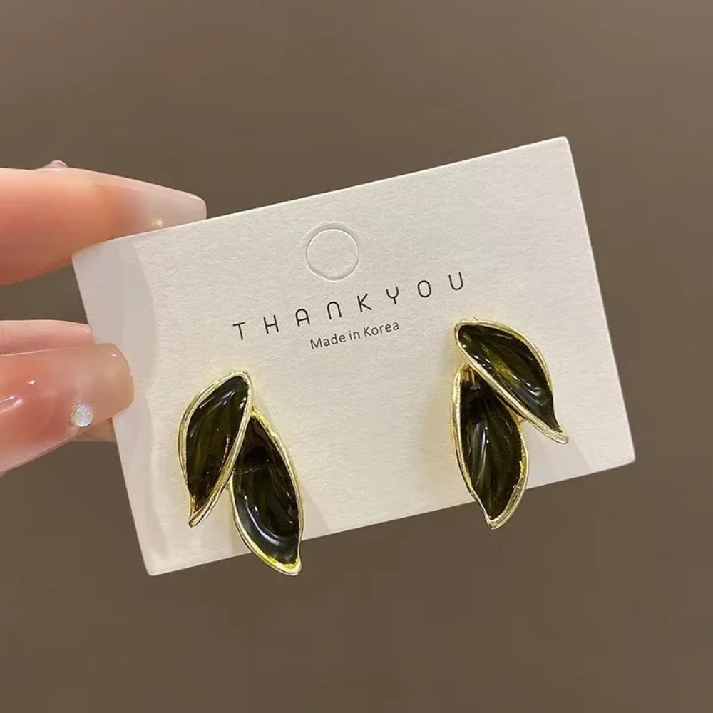 韓国のスイートでエレガントなグレーのヴィンテージメタルリーフ - Vintage Fashion Earrings のレビューと価格