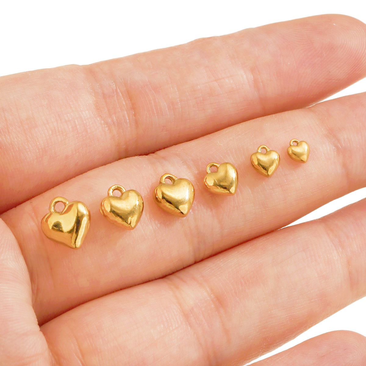 20個入り 3Dソリッドハートチャーム 18K PVDステン - Vintage Fashion Earrings のレビューと価格