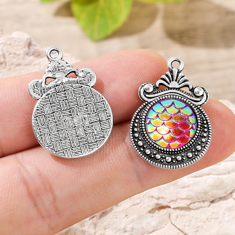 ヴィンテージボヘミアフィッシュスケール効果ペンダントチャーム - Vintage Fashion Earrings のレビューと価格