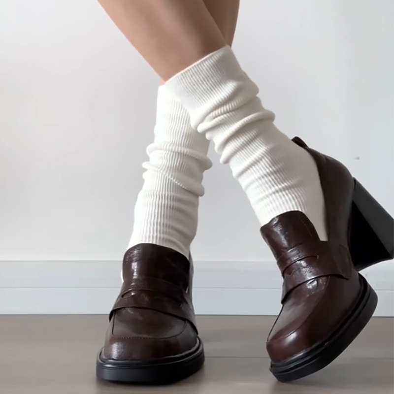女性のためのレトロな大学スタイルのモカシン,靴ひもなしの靴, - Vintage Fashion Female のレビューと価格