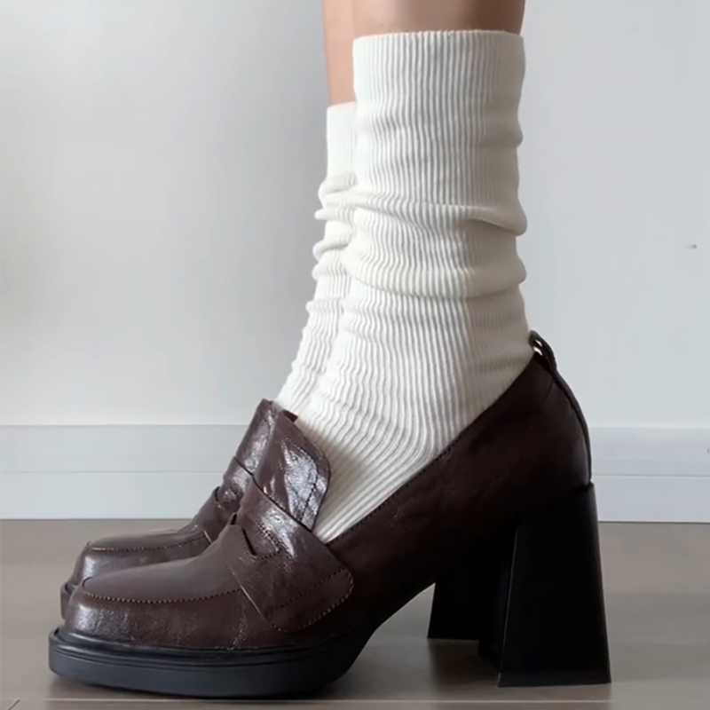 女性のためのレトロな大学スタイルのモカシン,靴ひもなしの靴, - Vintage Fashion Female のレビューと価格
